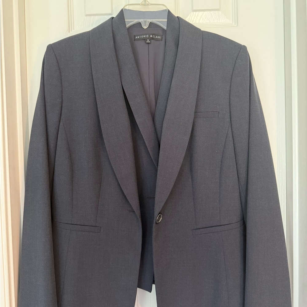 Antonio Melani women’s Gray 3 piece suit
